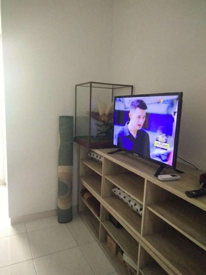 Springlake Apartemen 2Br-Sumarecon-Bekasi, By Bu Johan Exteriör bild