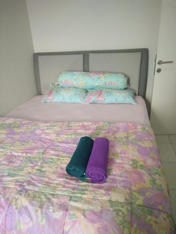 Springlake Apartemen 2Br-Sumarecon-Bekasi, By Bu Johan Exteriör bild